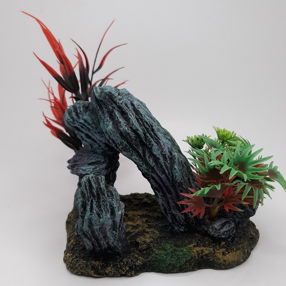 Aquarium Ornament - Rock Swim Through - Picture 5 of 10